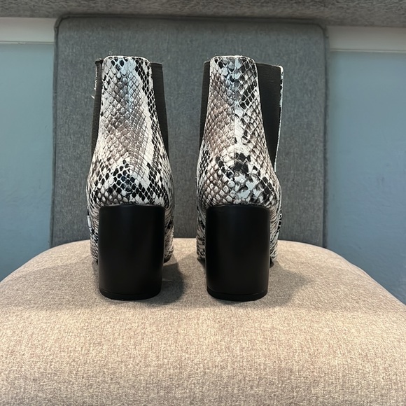 Snake print booties - Picture 3 of 3